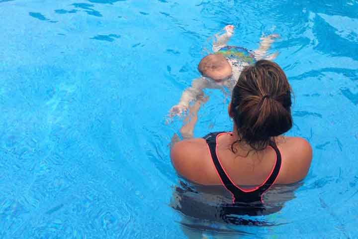 Children Who Swim Start Smarter, Study Suggests